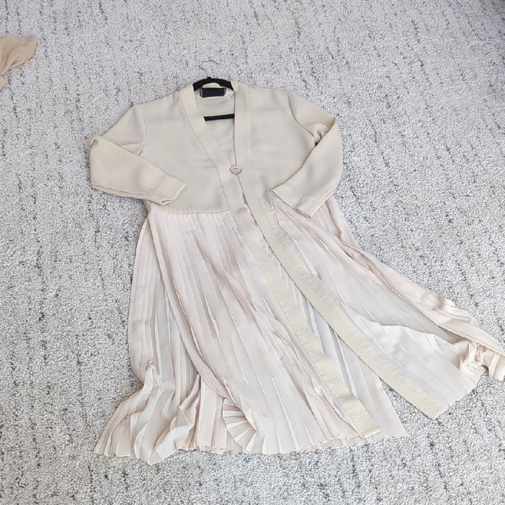 Per Se Cream Textured Jacket